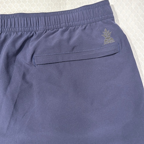 🐊 Chubbies XL 7 in. inseam, The Everglades navy w/ alligator compression shorts - Picture 8 of 11